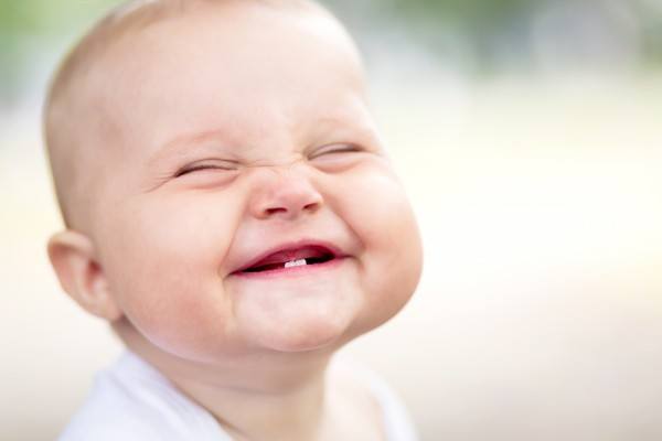 Cuidados especiales con los menores de un año Bebe - Formula Medica
