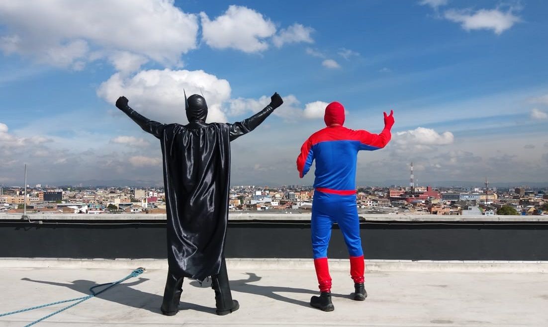 Heroes por los niños - Formula Medica