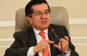 Colombia entra en fase de mitigación de la COVID-19 Dr. Fernando Ruiz Gómez - Fórmula Médica