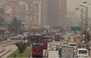 Incendios y vientos mantienen condiciones regulares de calidad del aire y obligan a mantener alerta amarilla ambiental Se mantiene alerta amarilla ambiental - Fórmula Médica