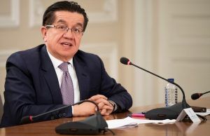 Así va la pandemia, Ministro de Salud Fernando Ruiz Ministro de Salud Fernando Ruiz - Fórmula Médica