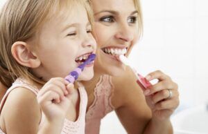 Hoy jueves 29 de octubre es el Día Nacional del Cepillado de Dientes Cepillado de dientes - Fórmula Médica