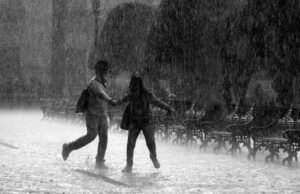 En época de lluvias, ojo con las infecciones respiratorias agudas y el COVID-19 Infecciones respiratorias en épocas de lluvias - Fórmula Médica