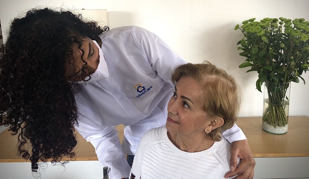 Cuidados al adulto mayor - Fórmula Médica