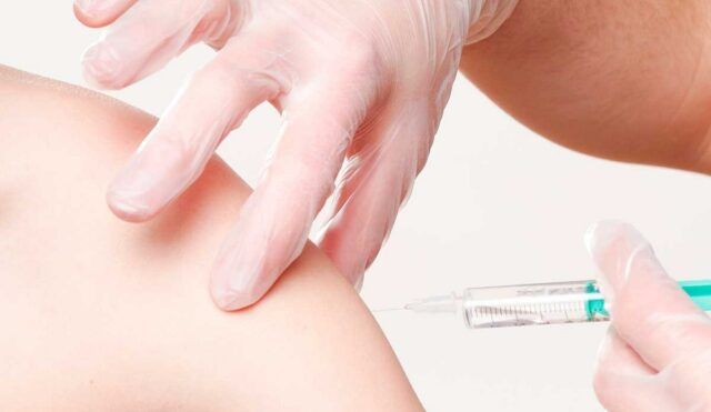Mitos sobre la vacunación - Fórmula Médica