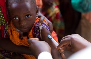 El Instituto Tony Blair y Oracle lanzan la gestión de vacunas para África en la nube Vacunas en el África - Fórmula Entretenimiento
