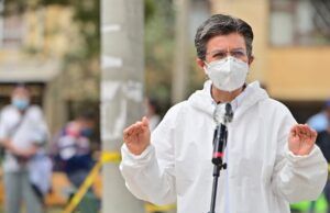 Bogotá retoma restricción a la movilidad nocturna y cuarentena general el fin de semana Alcaldesa Claudia López - Fórmula Médica