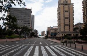 Bogotá toma medidas adicionales para enfrentar el segundo pico de la pandemia por COVID-19 Cuarentena en Bogotá - Fórmula Médica