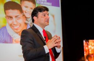 Lineamientos técnicos y capacitación para vacunadores Dr. Gerson Bermont - Fórmula Médica