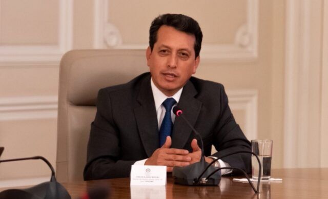 Dr. Carlos Álvarez - Fórmula Médica Dr. Carlos Álvarez - Fórmula Médica