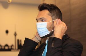 EY Colombia anunció la compra de vacunas para el 100% de sus colaboradores Vacunación EY - Fórmula Médica