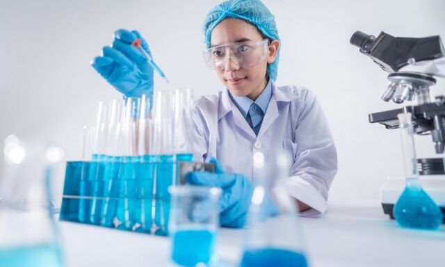 Farmacéutica - Fórmula Médica Farmacéutica - Fórmula Médica