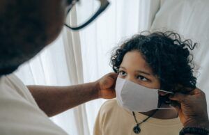 A partir del martes 16 de noviembre, Bogotá exigirá el carnet de vacunación Uso de mascarilla - Fórmula Médica