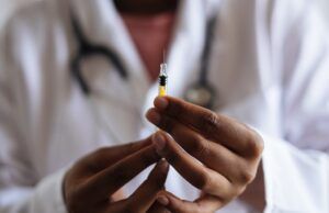 10 datos que debe saber sobre las vacunas de refuerzo Tercera dosis - Fórmula Médica