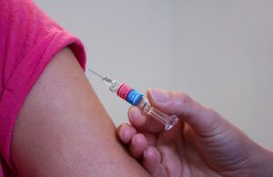 Recuerde completar sus esquemas de vacunación antes de salir de vacaciones Esquemas de vacunación- Fórmula Médica