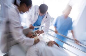 Las urgencias que no toman vacaciones: intoxicaciones, traumas y quemaduras Urgencias en vacaciones - Fórmula Médica.jpg