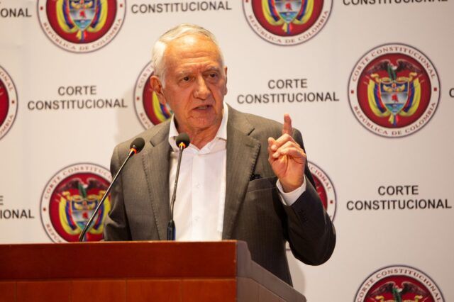 Ministro Jaramillo le habla a los magistrados de la Corte Constitucional - Fórmula Médica Ministro Jaramillo le habla a los magistrados de la Corte Constitucional - Fórmula Médica