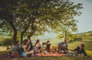 Ejercicios y nutrición para una celebración de amor y amistad más activa y saludable Amor y amistad - Fórmula Médica