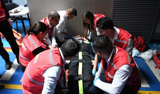Simulacro de Evacuación - Fórmula Médica Simulacro de Evacuación - Fórmula Médica