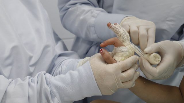 Quemaduras con líquidos - Fórmula Médica Quemaduras con líquidos - Fórmula Médica