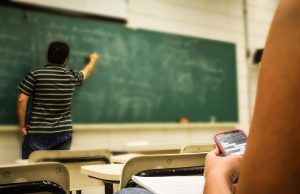 Cuidado profesores con el síndrome de Burnout Síndrome de Burnout en profesores