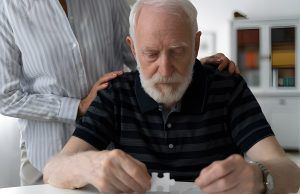 ¿Cómo detectar y prevenir el déficit cognitivo en adultos mayores? Déficit cognitivo en adultos mayores - Fórmula Médica