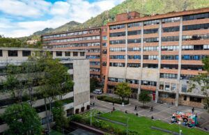 Entrevista: Urgencias en el HUSI registra incremento del 651% Hospital Universitario San Ignacio de Bogotá HUSI - Fórmula Médica