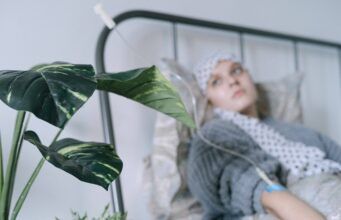 La mortalidad por cáncer de seno registra una tendencia a la baja en Colombia pese al aumento de diagnósticos Cáncer de mama - Fórmula Médica
